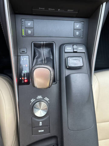 2016 Lexus IS 200t