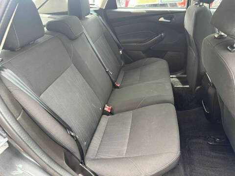 2017 Ford Focus SE