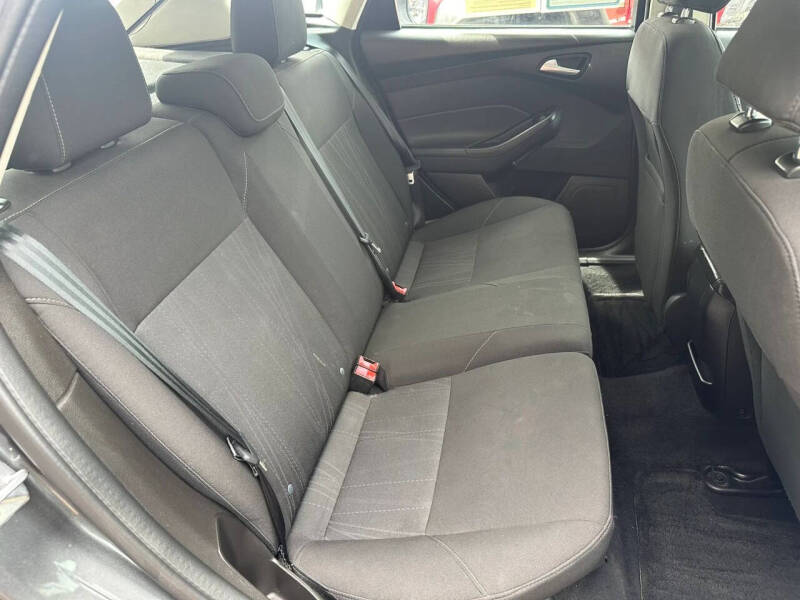 2017 Ford Focus SE