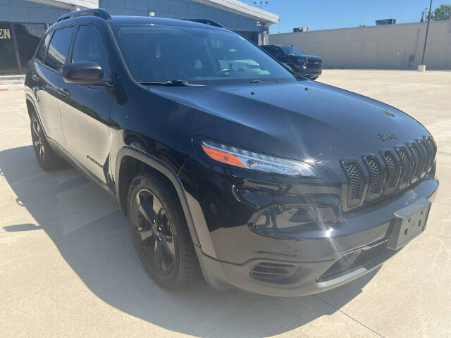 2017 Jeep Cherokee for sale at ORCHARD LAKE AUTO SALES INC in Farmington Hills, MI