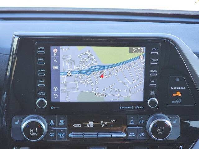 2022 Toyota Highlander Hybrid XLE