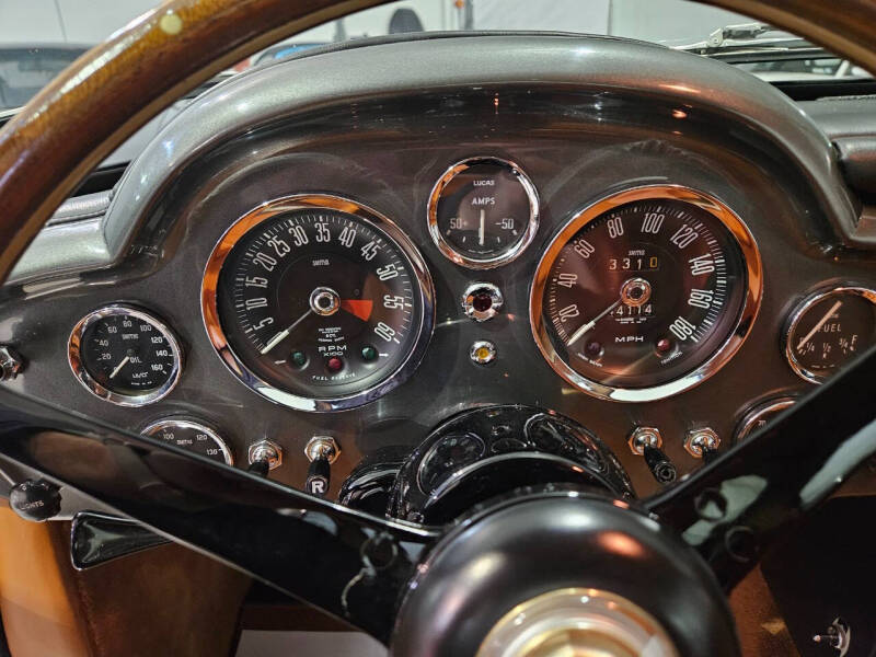 1966 Aston Martin DB6