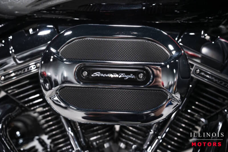 2015 Harley-Davidson FLHXSE