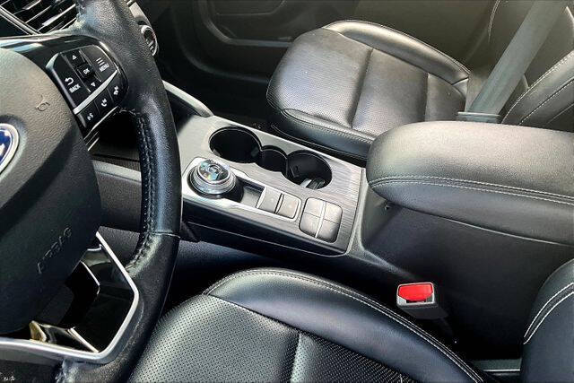 2021 Ford Escape Titanium