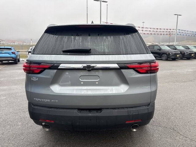 2023 Chevrolet Traverse LS