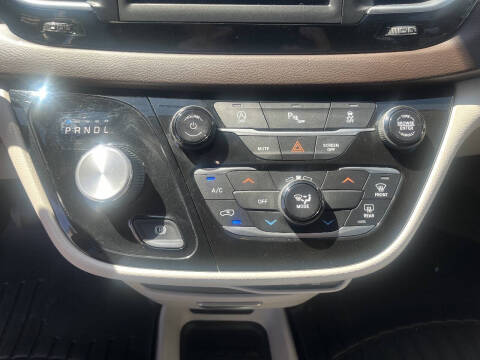 2018 Chrysler Pacifica LX