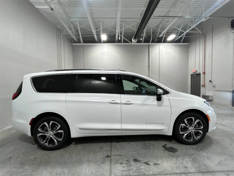2026 Chrysler Pacifica Pinnacle