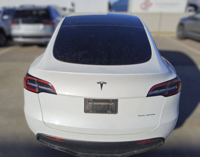 2023 Tesla Model Y Long Range