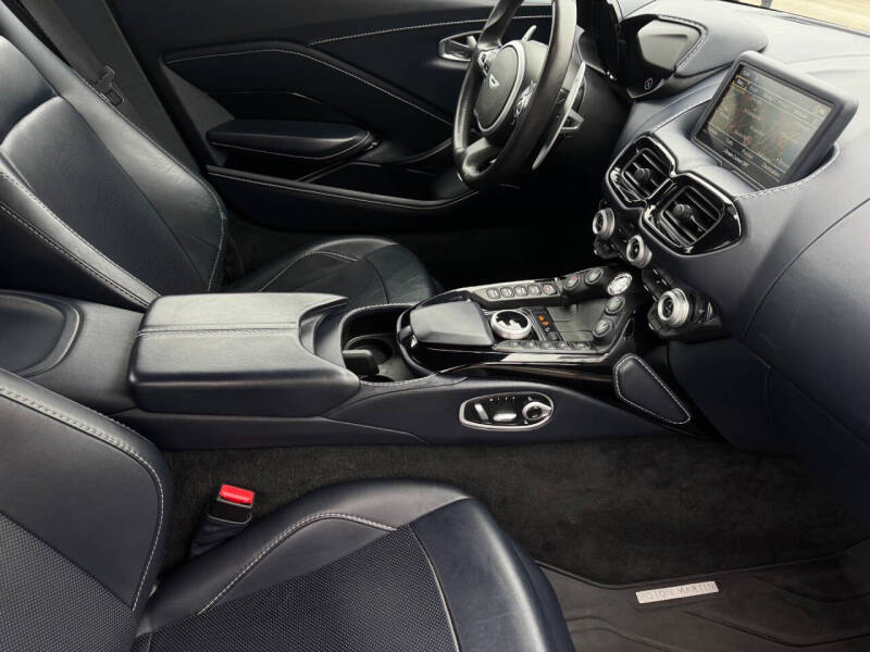 2020 Aston Martin Vantage