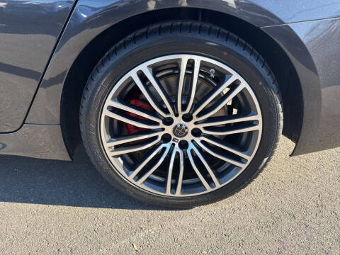 2018 BMW 5 Series 540i