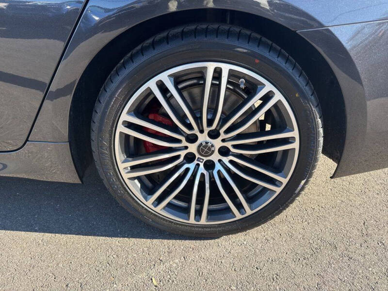 2018 BMW 5 Series 540i