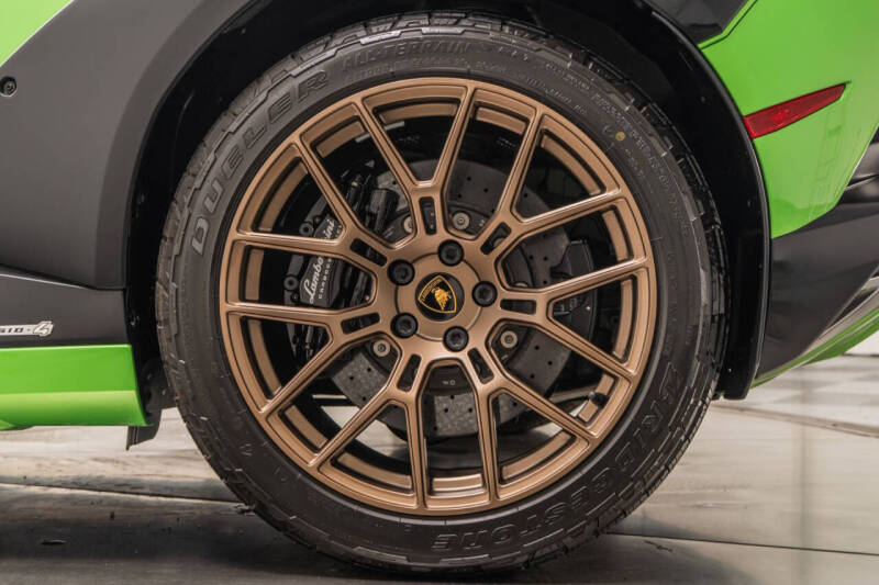 2024 Lamborghini Huracan Sterrato