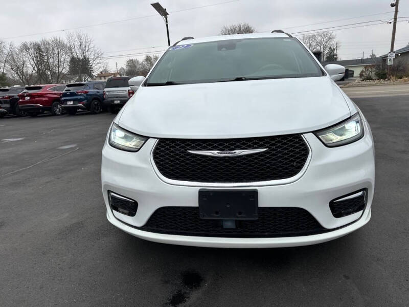 2022 Chrysler Pacifica Touring