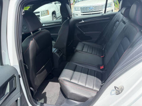 2016 Volkswagen Golf GTI SE