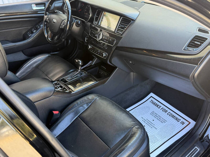 2016 Kia Cadenza Premium