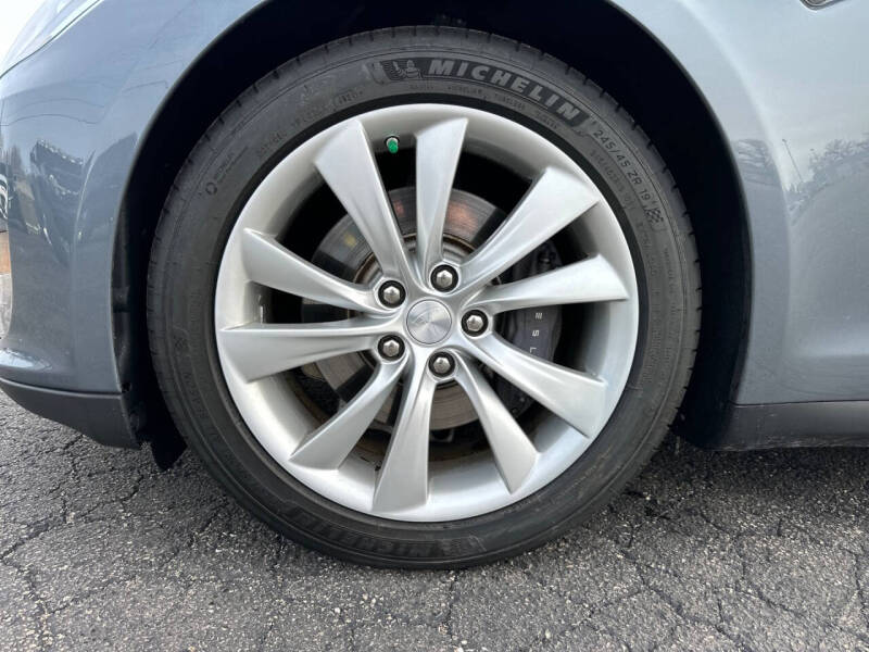 2014 Tesla Model S 85