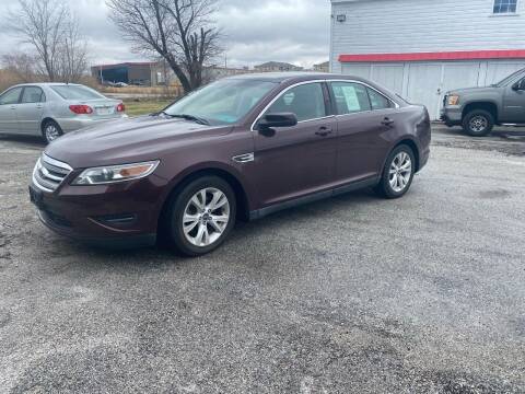 2011 Ford Taurus for sale at QUAD CITIES AUTO SALES in Milan IL