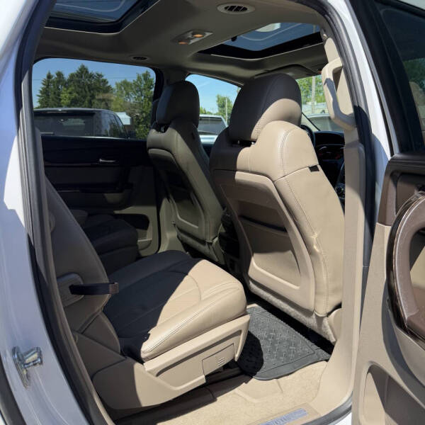 2016 GMC Acadia Denali