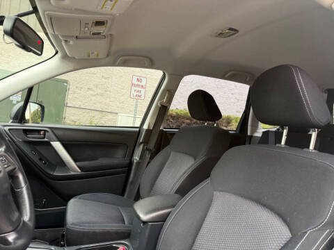 2015 Subaru Forester 2.5i