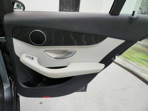 2017 Mercedes-Benz C-Class