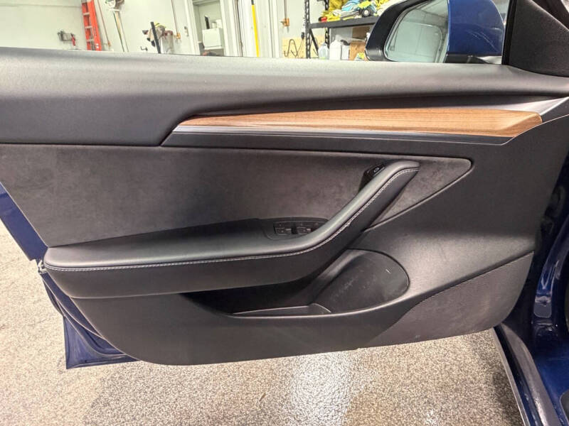 2023 Tesla Model 3 Performance