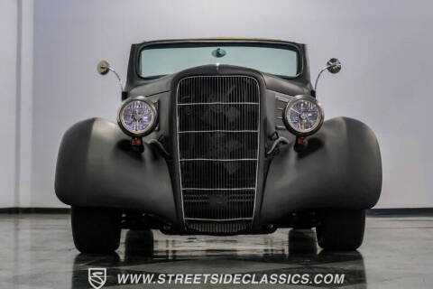 1935 Ford Cabriolet