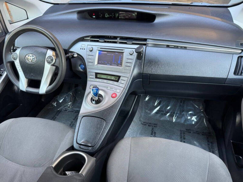 2015 Toyota Prius Three