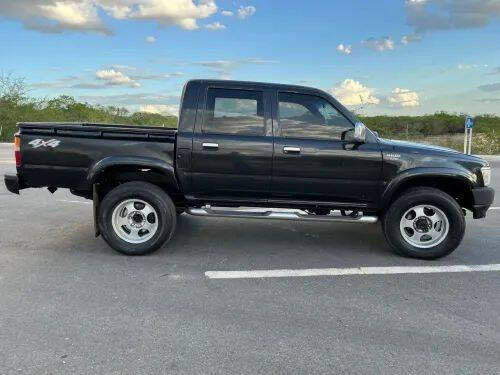2000 Toyota Hilux