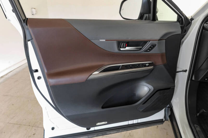 2022 Toyota Venza Limited