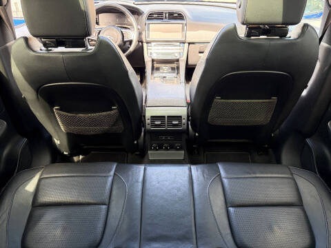 2018 Jaguar F-PACE S