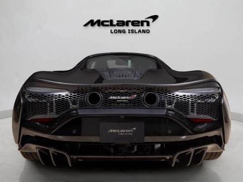 2023 McLaren Artura
