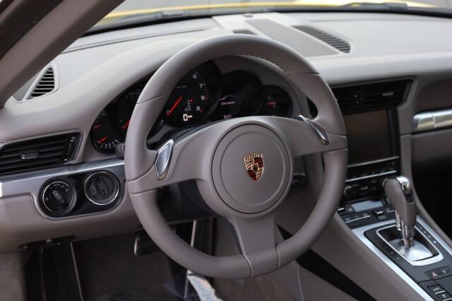2012 Porsche 911 Carrera