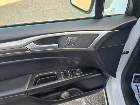 2020 Ford Fusion SEL