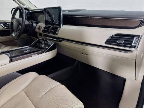 2019 Lincoln Navigator L Reserve