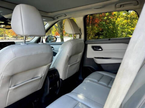 2021 Nissan Rogue SL