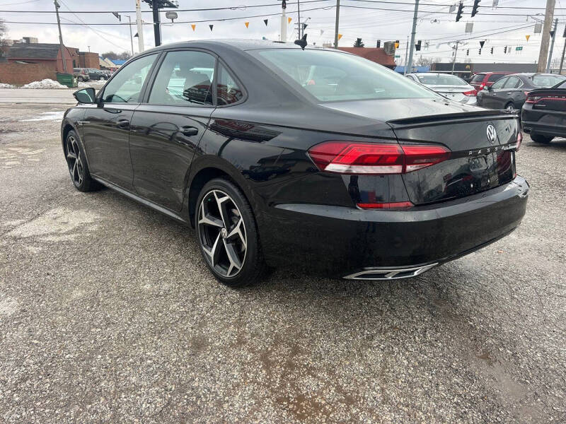 2021 Volkswagen Passat R-Line