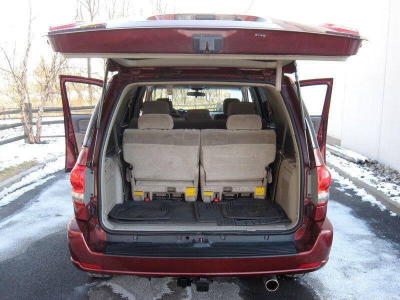2006 Toyota Sequoia SR5