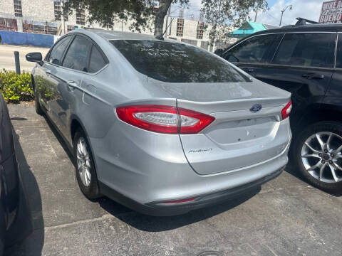 2015 Ford Fusion S