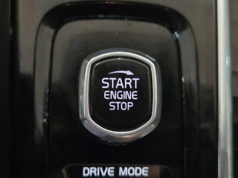 2019 Volvo XC90 T5 Momentum