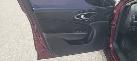 2016 Chrysler 200 Limited