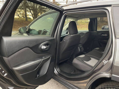 2016 Jeep Cherokee Sport Altitude