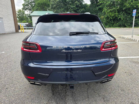 2017 Porsche Macan Turbo