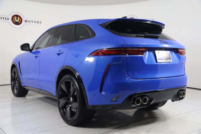 2024 Jaguar F-PACE SVR