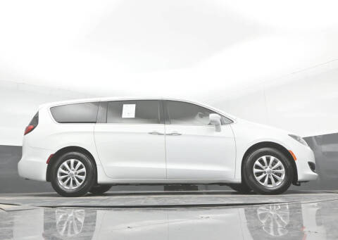 2018 Chrysler Pacifica Touring Plus