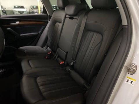 2023 Audi Q5 quattro Premium Plus 40 TFSI