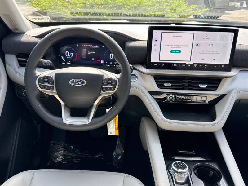 2025 Ford Explorer Active