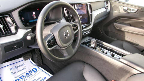 2025 Volvo XC60 B5 Plus Dark Theme