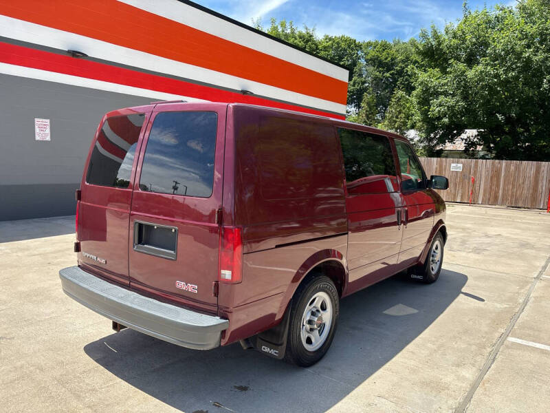 2004 GMC Safari
