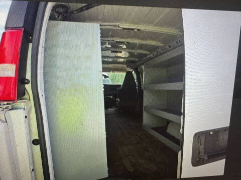 2022 Chevrolet Express 2500