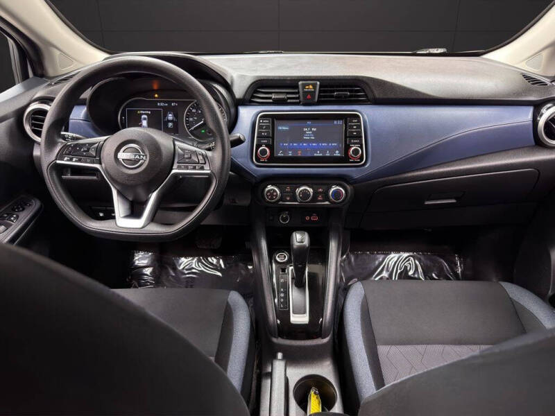 2023 Nissan Versa SV